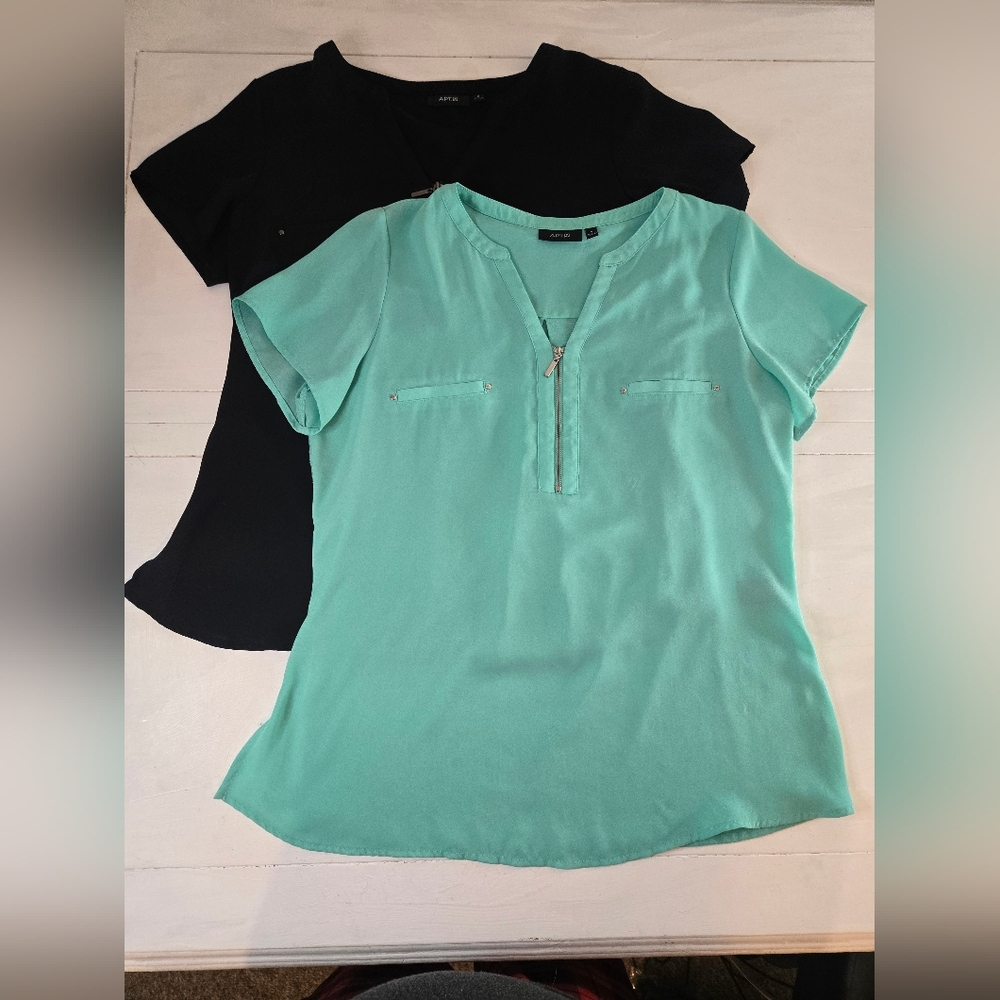 Apt 9 bundle of 2 zip neck short sleeve blouses. 1 black 1 green Size Medium